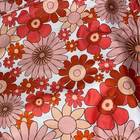 SHEIN Floral Patterned Flare Pants - Picture 8 of 8